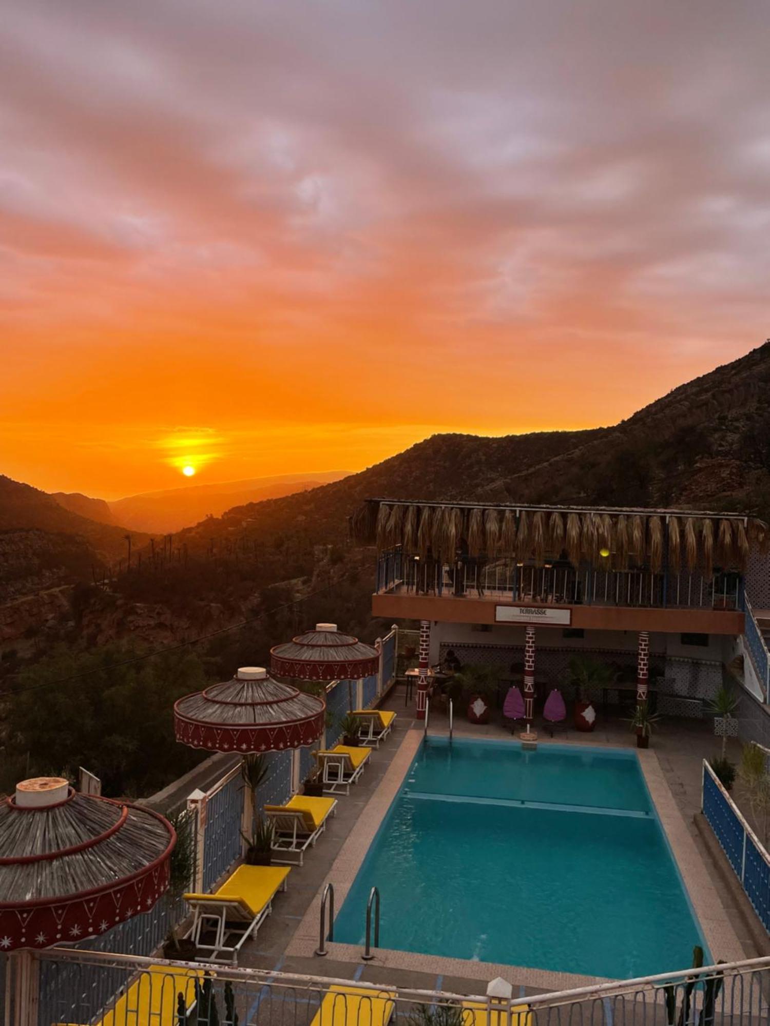 Auberge Les Montagnes Du Paradis Tagherat Anekrim Ngoại thất bức ảnh