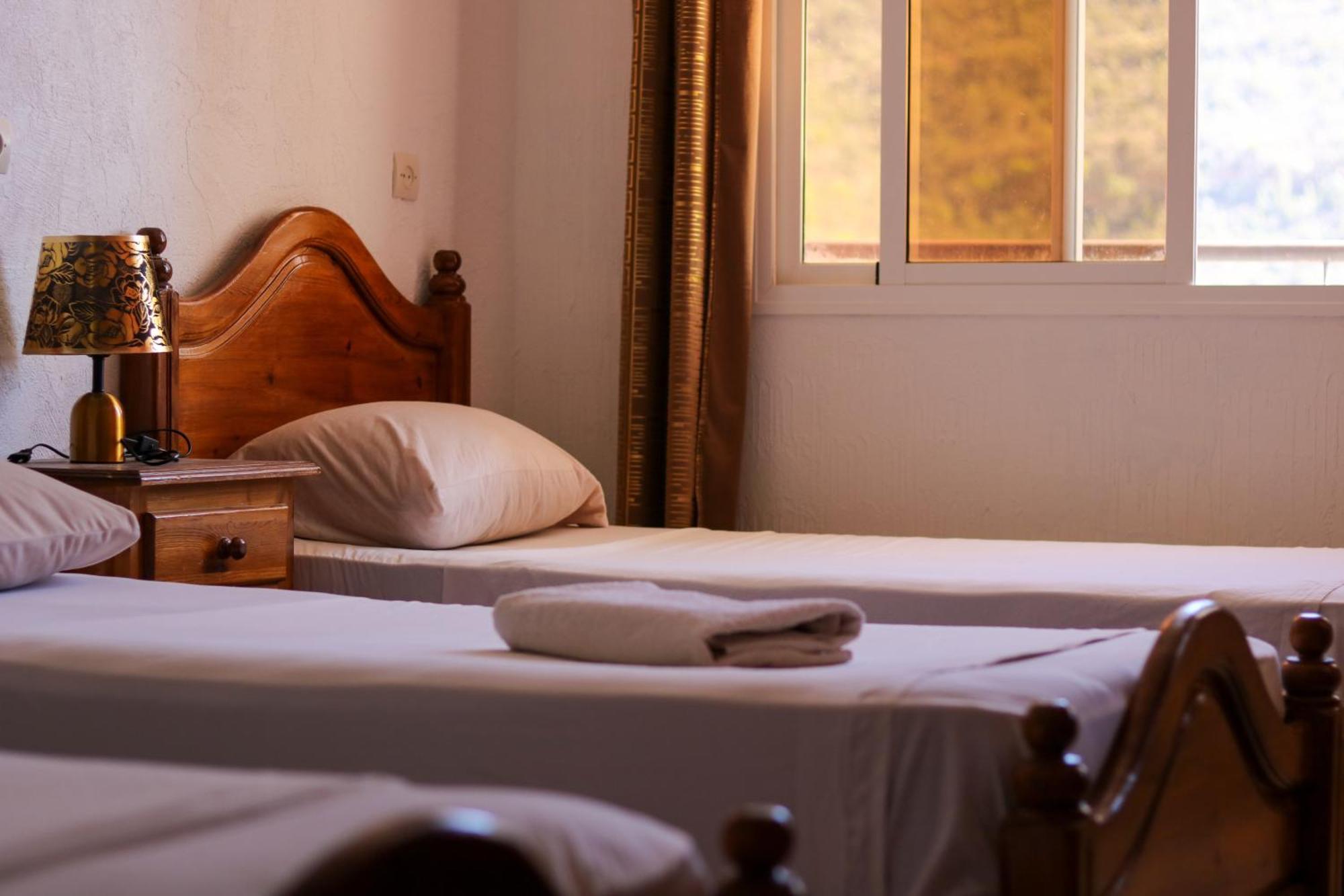 Auberge Les Montagnes Du Paradis Tagherat Anekrim Ngoại thất bức ảnh